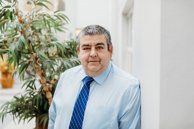 Headshot photograph of Steve Wright
